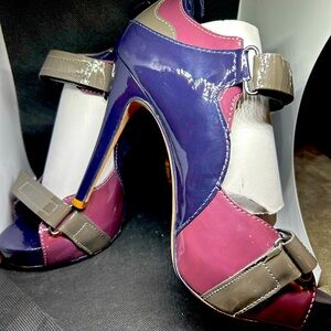 Ladies 5 inch heels